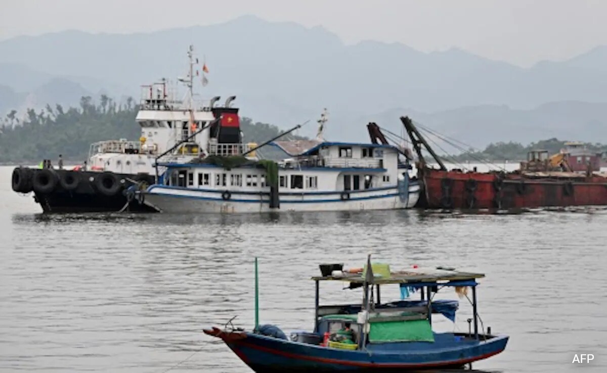 Halong гръмотевичната буря дойде толкова внезапно че отмени лодката в