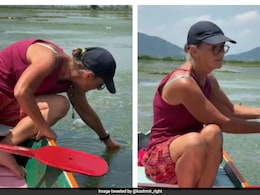 विदेशी महिला ने उठाया कश्मीर की खूबसूरती बचाने का बीड़ा, 5 साल से रोज साफ कर रही डल झील विदेशी महिला ने उठाया कश्मीर की खूबसूरती बचाने का बीड़ा, 5 साल से रोज साफ कर रही डल झील