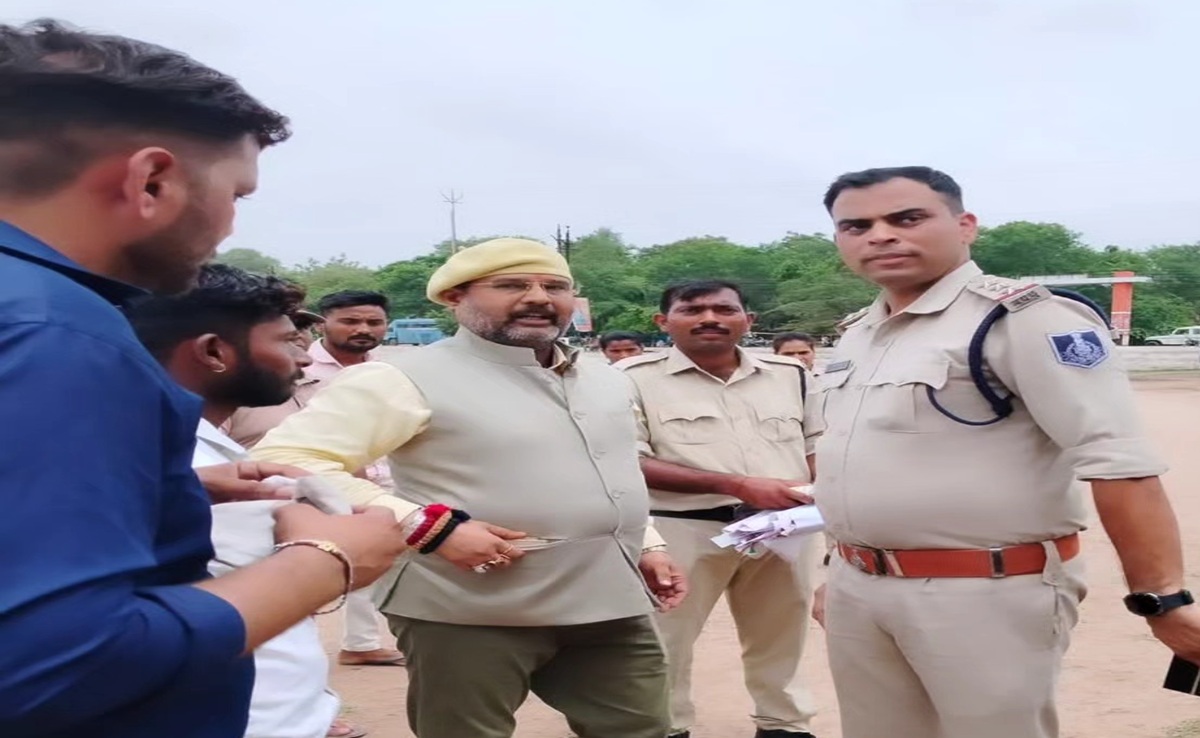 Karni Sena Protest: खंडवा में करणी सेना का विरोध प्रदर्शन; कलेक्टर-SP पर उठे सवाल, हरदा कांड पर एक्शन कब?