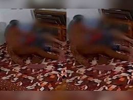 गला दबाती रही, बेटा तड़पता रहा... एएसपी की पत्नी का CCTV फुटेज आया सामने, आत्महत्या केस में बड़ा खुलासा गला दबाती रही, बेटा तड़पता रहा... एएसपी की पत्नी का CCTV फुटेज आया सामने, आत्महत्या केस में बड़ा खुलासा
