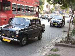 Mumbai News : रिक्षा आणि टॅक्सी तक्रारीसाठी परिवहन विभागानं सुरु केला टोल फ्री क्रमांक, हा नंबर करा सेव्ह! Mumbai News : रिक्षा आणि टॅक्सी तक्रारीसाठी परिवहन विभागानं सुरु केला टोल फ्री क्रमांक, हा नंबर करा सेव्ह!