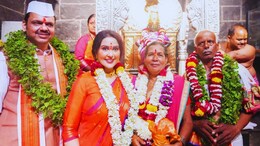 Ashadhi Ekadashi : मुख्यमंत्र्यांनी सहाव्यांदा केली विठ्ठलाची पूजा, यंदा आषाढी महापुजेचा मान कोणाला मिळाला?&nbsp;