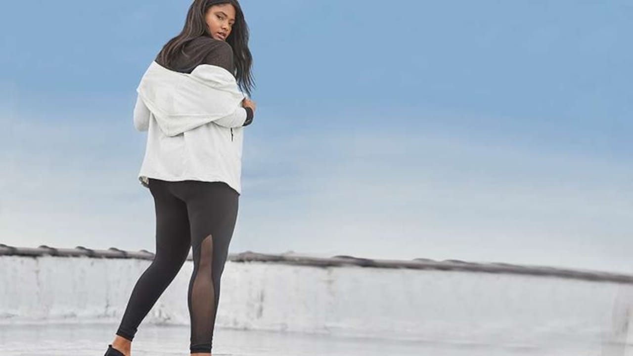 Get top comfortable Leggings for the monsoon season from Flipkart