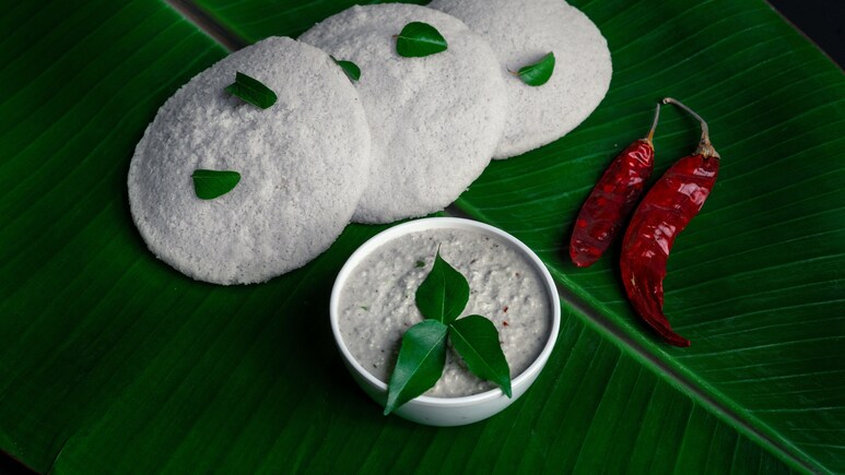 Navratri 2025: Try This Sabudana-Samak Idli With Peanut-Coconut Chutney To Boost Energy Levels