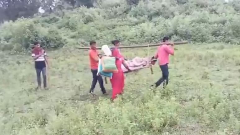 No Roads, Woman Carried In Cot, Gave Birth Before Reaching Hospital No Roads, Woman Carried In Cot, Gave Birth Before Reaching Hospital