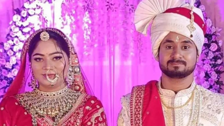Sonam in Jail: जेल में सोनम का एक महीना पूरा, न कोई मिलने आया न उसे है अफसोस ? जानिए कैसे कट रहे दिन-रात Sonam in Jail: जेल में सोनम का एक महीना पूरा, न कोई मिलने आया न उसे है अफसोस ? जानिए कैसे कट रहे दिन-रात