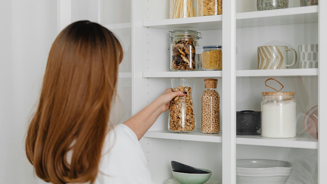Use The Kitchen Storage Set To Save Time And Keep Your Cooking Simple