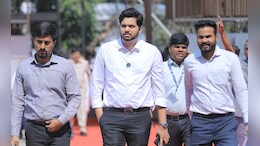 varun Sardesai: विधान भवन परिसरात वरुण सरदेसाईंना धक्काबुक्की, नीलम गोऱ्हेंसोबत बाचाबाची; नेमकं काय घडलं?