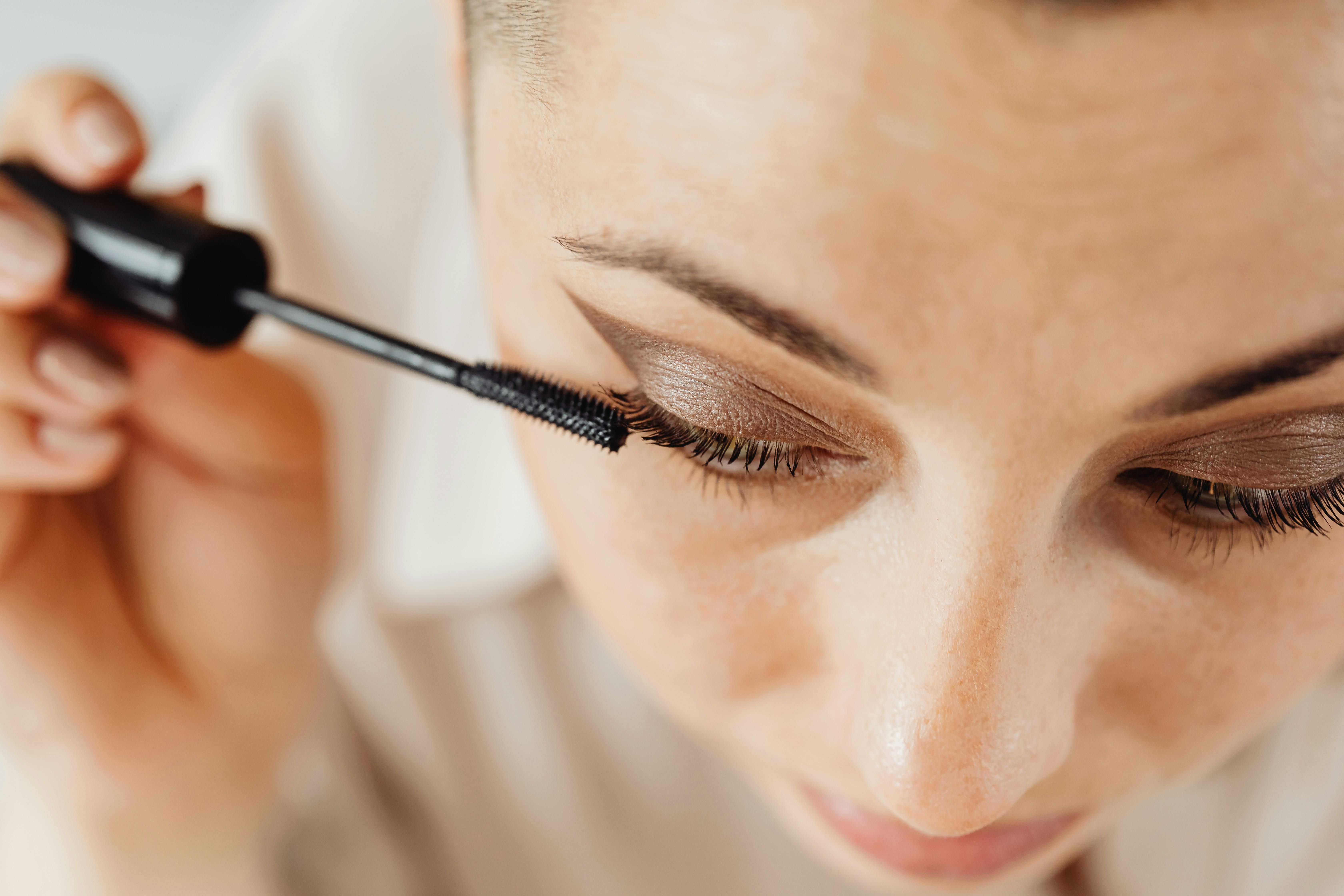 इन Best Volume Mascara के साथ लुक को दें परफेक्ट फिनिश! Eyes करें Pop, वो भी सुपर सेवर प्राइस में इन Best Volume Mascara के साथ लुक को दें परफेक्ट फिनिश! Eyes करें Pop, वो भी सुपर सेवर प्राइस में