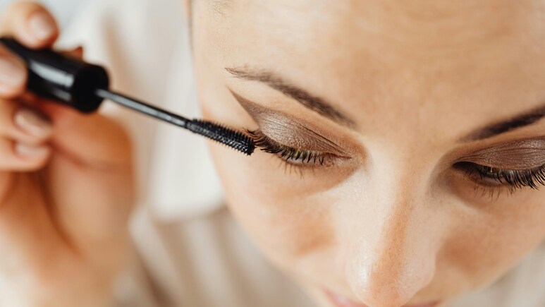 इन Best Volume Mascara के साथ लुक को दें परफेक्ट फिनिश! Eyes करें Pop, वो भी सुपर सेवर प्राइस में इन Best Volume Mascara के साथ लुक को दें परफेक्ट फिनिश! Eyes करें Pop, वो भी सुपर सेवर प्राइस में