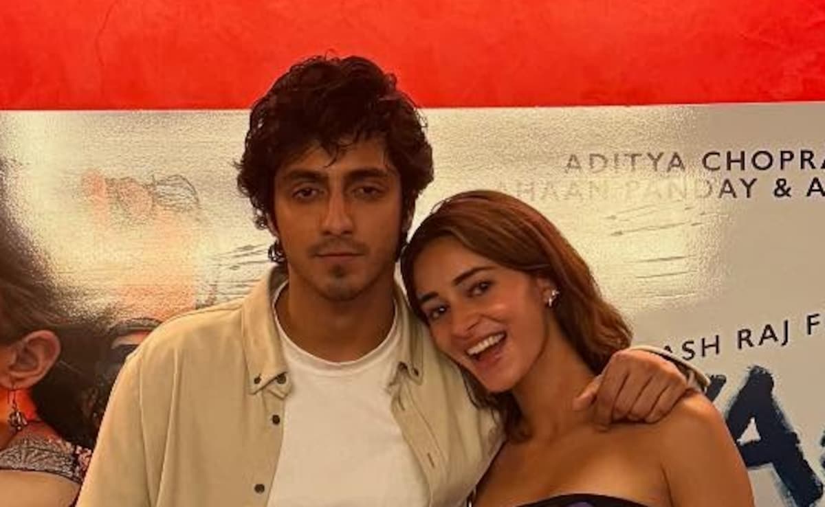 Ananya Panday Turns Cheerleader For Cousin Ahaan Panday As He Debuts With Saiyaara: 