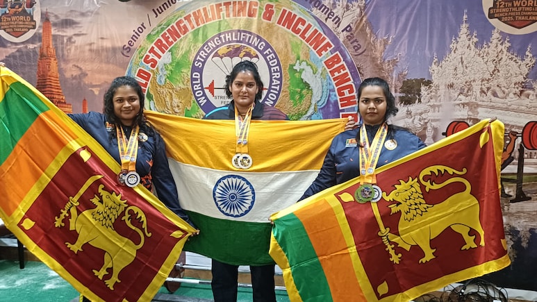 राजस्थान की बेटी ने थाईलैंड में रचा इतिहास, बेंच प्रेस चैंपियनशिप में जीते दो गोल्ड और बनाया वर्ल्ड रिकॉर्ड राजस्थान की बेटी ने थाईलैंड में रचा इतिहास, बेंच प्रेस चैंपियनशिप में जीते दो गोल्ड और बनाया वर्ल्ड रिकॉर्ड