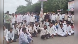 ढाबे में खाना पैक कराने गए युवक का मर्डर, गुस्साए लोगों ने सड़क पर शव रख किया चक्काजाम &nbsp;