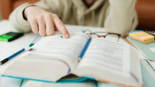 What Peer Review Is And How It Validates Research Before Gets Published
