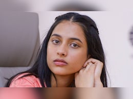 Grandmaster: भारत की दिव्या देशमुख ने हम्पी को हराकर महिला विश्व कप जीता, बनीं ग्रैंडमास्टर Grandmaster: भारत की दिव्या देशमुख ने हम्पी को हराकर महिला विश्व कप जीता, बनीं ग्रैंडमास्टर