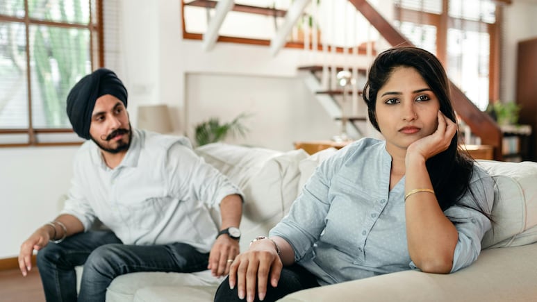 पत्नी का झगड़ना नहीं बल्कि यह एक काम होता है सबसे खतरनाक, रिलेशनशिप कोच ने पतियों को दी संभलने की सलाह पत्नी का झगड़ना नहीं बल्कि यह एक काम होता है सबसे खतरनाक, रिलेशनशिप कोच ने पतियों को दी संभलने की सलाह