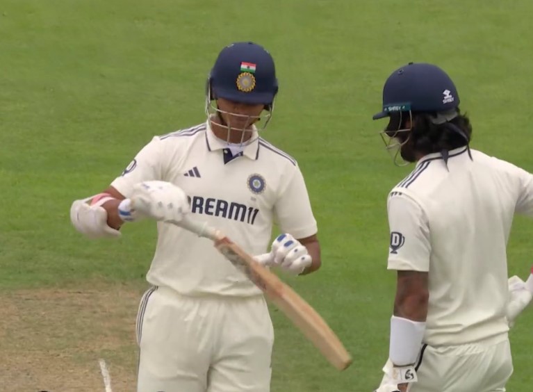 India vs England LIVE Score, 4th Test Day 1: Yashasvi Jaiswal Breaks His Bat, This Is How It Happened