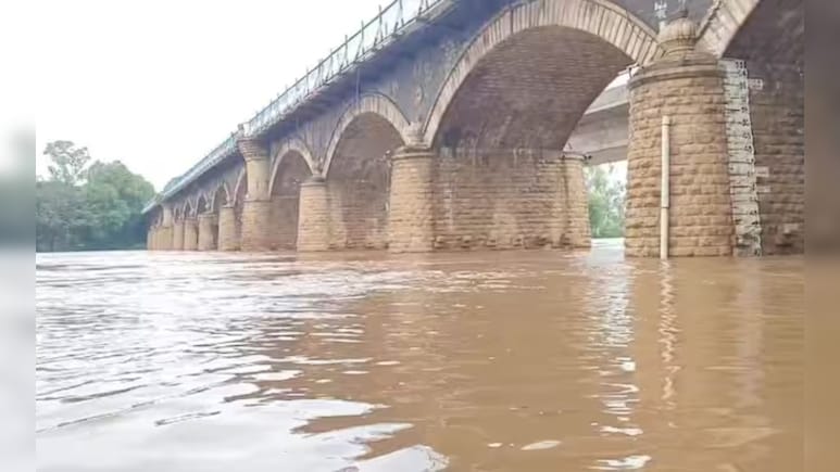 Sangli Rain:  अलर्ट! कृष्णामाई भरली, वारणा नदीही पात्राबाहेर; नदीकाठच्या नागरिकांना सतर्कतेचा इशारा