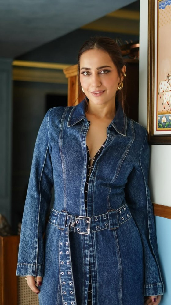 Kusha Kapila Gives Denim a Trendy Twist; See Pics