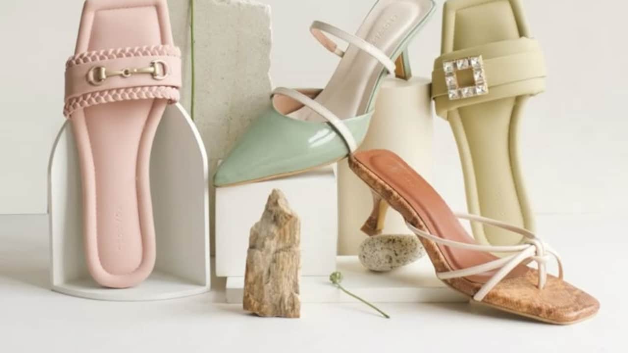Learn 10 Reasons Why Pastel Sandals Are a Must-Have In The Wardrobe