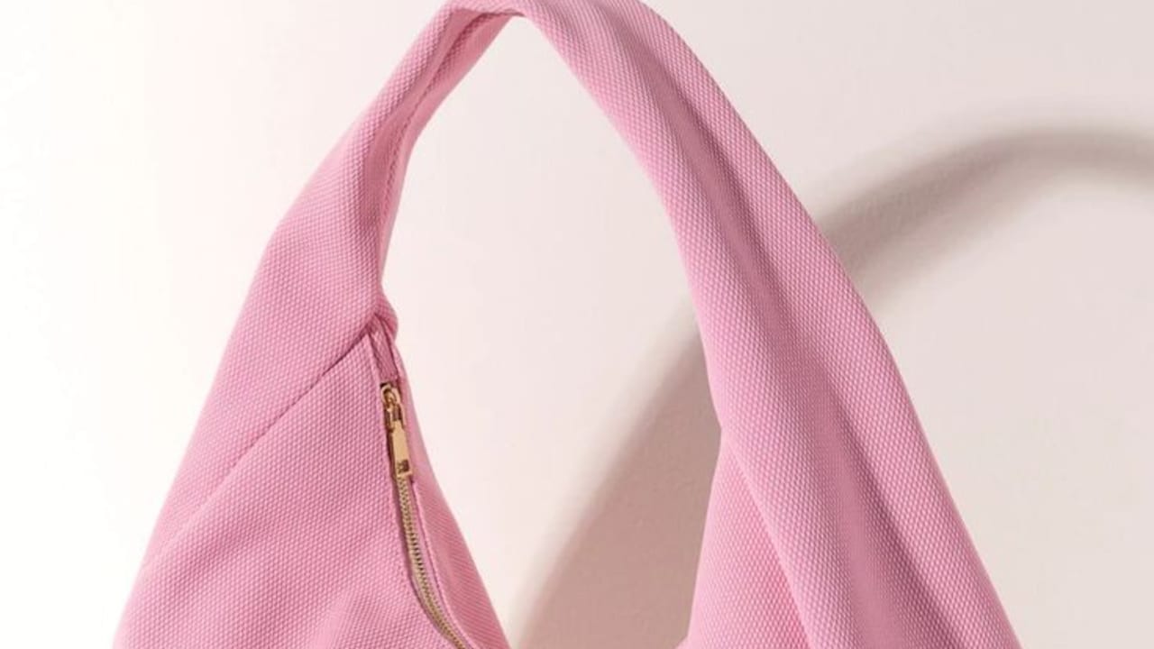 Hobo Bags, The New Trend; Check Top Picks - Anouk, Baggit To Sangria.