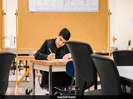 CUET, JEE, Or NEET: Which Exam Suits Your Career Goals? CUET, JEE, Or NEET: Which Exam Suits Your Career Goals?