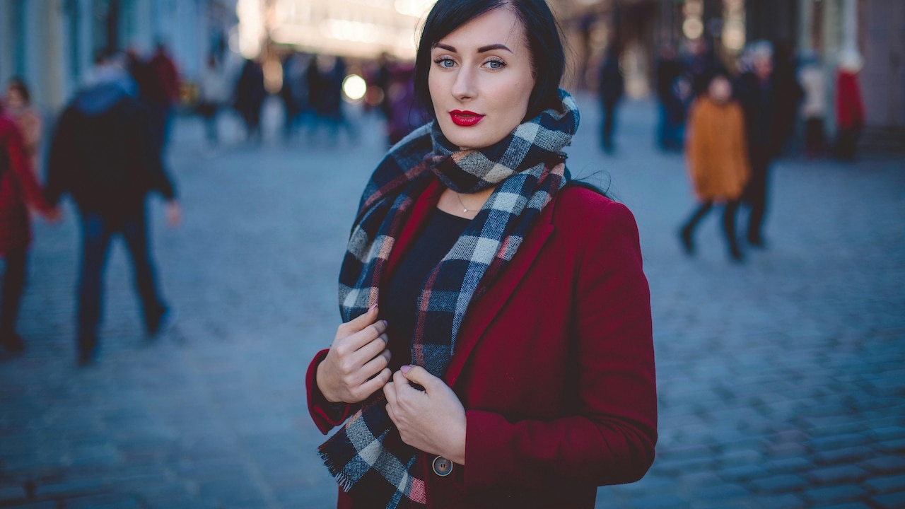 Upgrade Your Outfit Charm With Great Collection On Scarves and stoles During Flipkart GOAT Sale