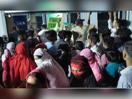 इंदौर में शराब की दुकान में तोड़फोड़, महिलाओं ने बरसाए पत्थर; जान बचाकर भागा दुकानदार इंदौर में शराब की दुकान में तोड़फोड़, महिलाओं ने बरसाए पत्थर; जान बचाकर भागा दुकानदार