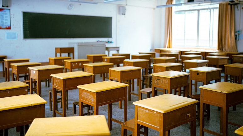 बच्चे की स्कूल फीस 11.2 लाख रुपये! गूगल कपल की लाइफस्टाइल देख सोशल मीडिया पर हैरानी में पड़े यूजर्स
