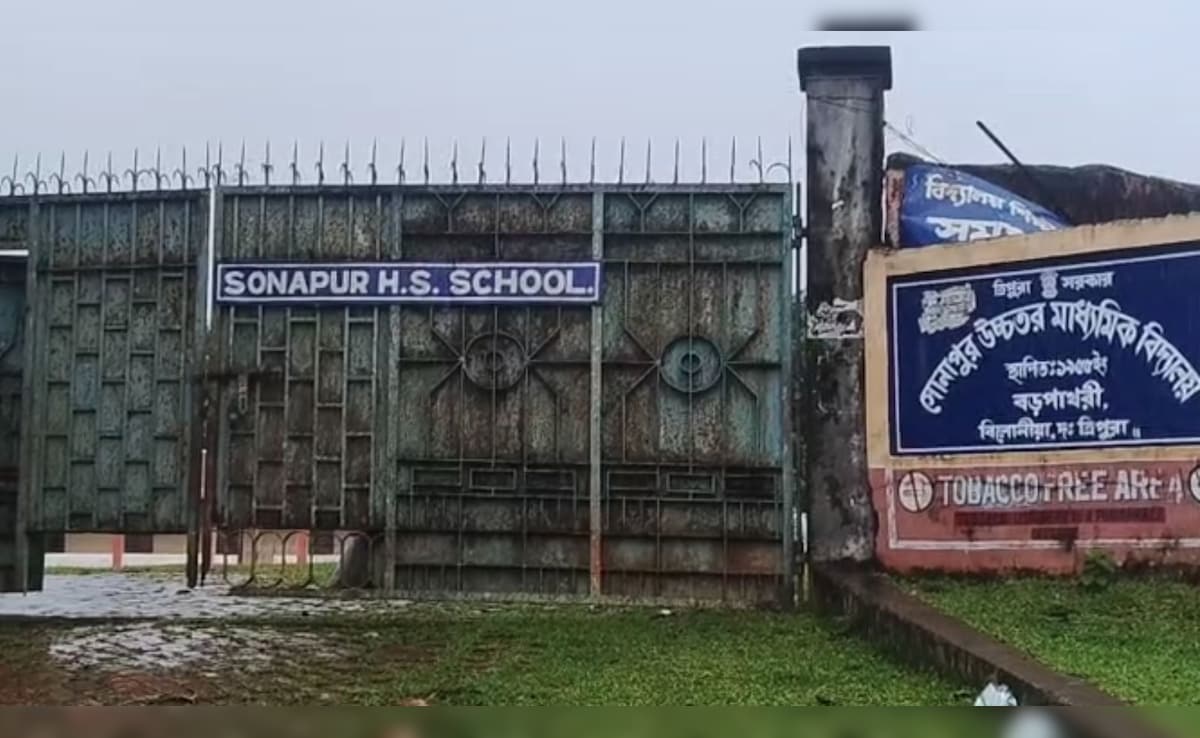 Ученик от 10 клас от Трипура се самоуби след като