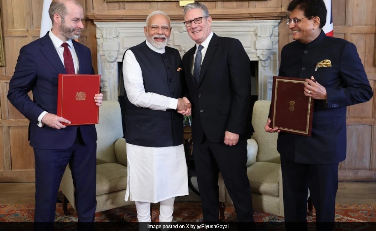 New Delhi Министърът на съюза за търговия и индустрията Piyush