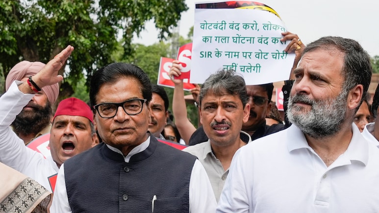 सदन में सोमवार को ऑपरेशन सिंदूर पर होगी चर्चा, जानिए सत्ता पक्ष और विपक्ष ने की क्या-क्या तैयारी सदन में सोमवार को ऑपरेशन सिंदूर पर होगी चर्चा, जानिए सत्ता पक्ष और विपक्ष ने की क्या-क्या तैयारी