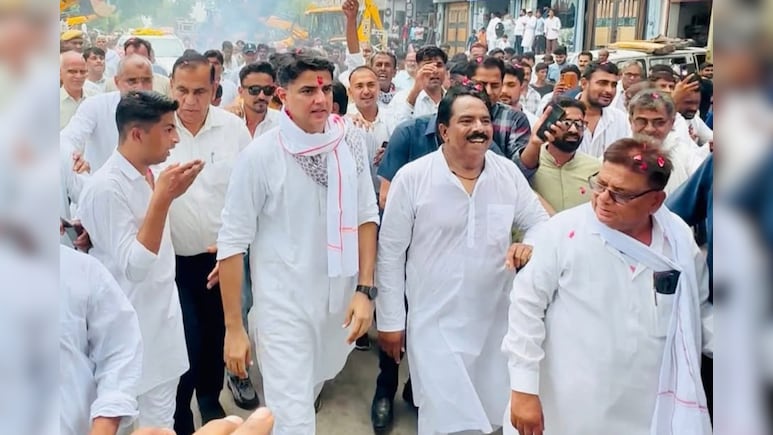 Rajasthan Politics: नरेश मीणा पर सचिन पायलट ने दिया बयान, बोले- हर किसी को अपनी बात कहने का हक Rajasthan Politics: नरेश मीणा पर सचिन पायलट ने दिया बयान, बोले- हर किसी को अपनी बात कहने का हक