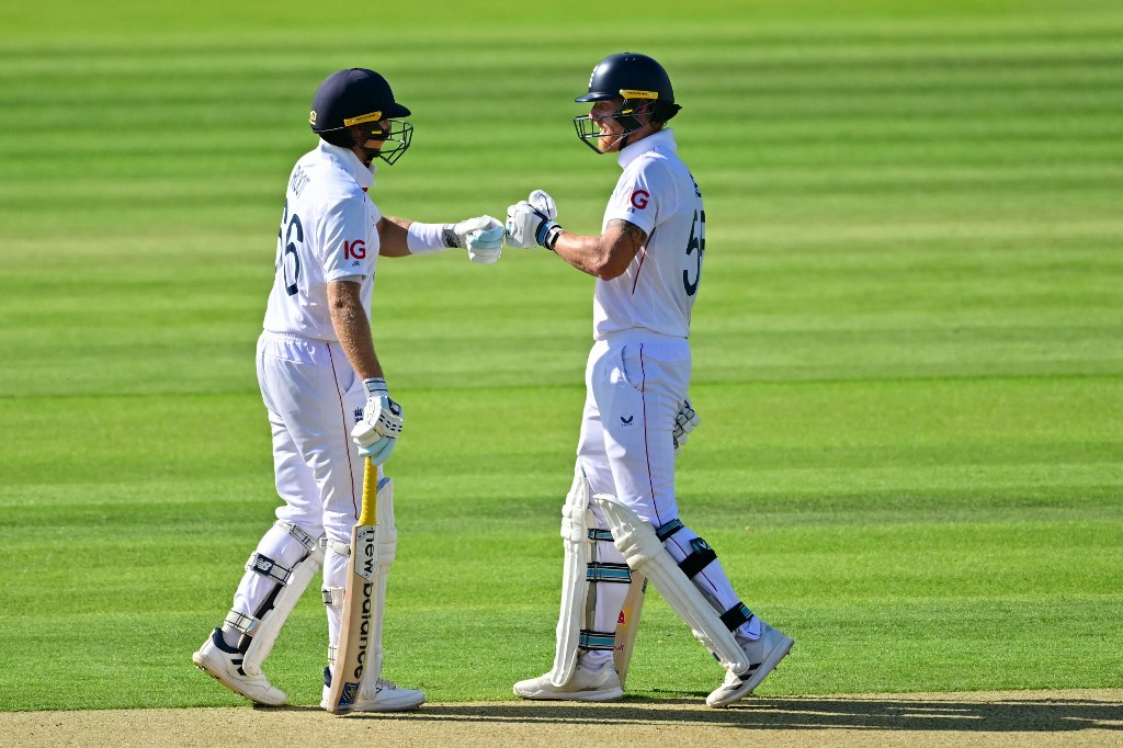 England Camp Keeps 'Fingers Crossed' As Superstar Suffers Injury At Lord's