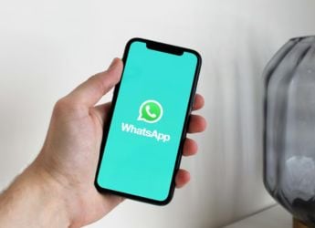 WhatsApp présente un fond d'écran de discussion optimisé par l'IA ; les réponses aux messages en fil de discussion sont en cours de développement