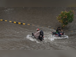 पाकिस्तान में मानसून ने मचाया कहर, बाढ़- भूस्खलन की वजह से 200 से अधिक लोगों की मौत पाकिस्तान में मानसून ने मचाया कहर, बाढ़- भूस्खलन की वजह से 200 से अधिक लोगों की मौत