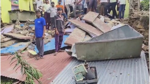 करौली : तेज बारिश और आकाशीय बिजली गिरने से मकान ढहा, लाखों का नुकसान, जनहानि टली