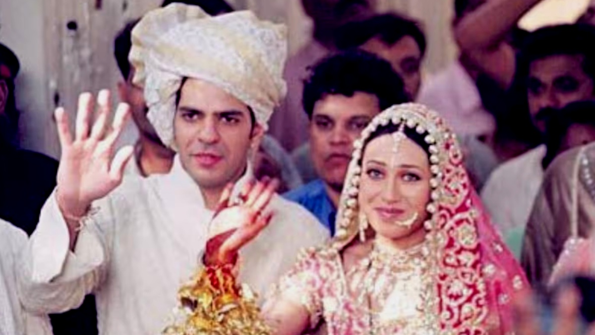 "Karisma Kapoor Had Become A Trophy Wife After Wedding To Sunjay Kapur," Reveals Director