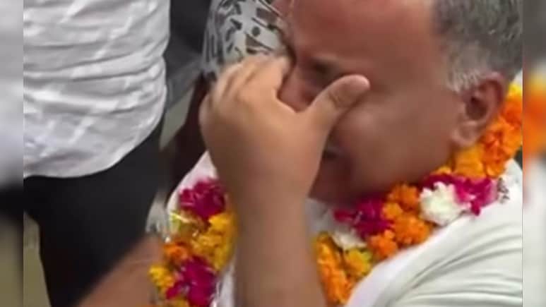 बीईओ थप्पड़कांड: BJP के मंडल अध्यक्ष के खिलाफ FIR दर्ज, घटना के 16 दिन बाद पुलिस ने लिया एक्शन बीईओ थप्पड़कांड: BJP के मंडल अध्यक्ष के खिलाफ FIR दर्ज, घटना के 16 दिन बाद पुलिस ने लिया एक्शन