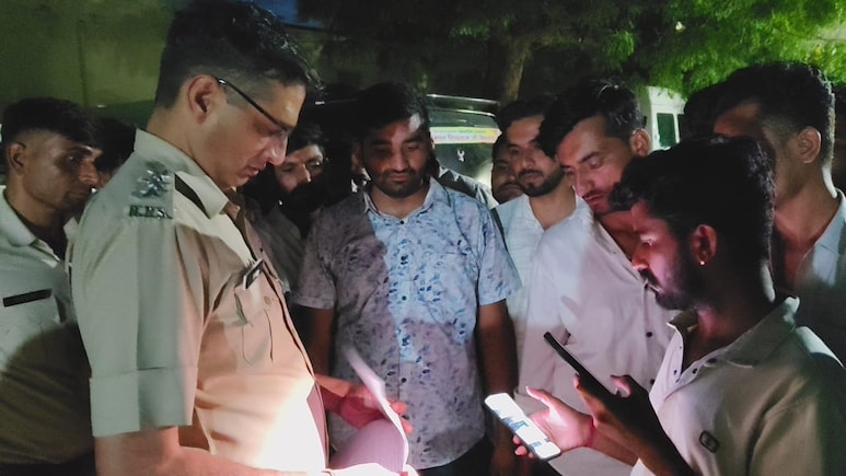 बीकानेर के नोखा में बदमाशों ने सुनार की घर में घुसकर पत्नी की कनपटी पर तानी पिस्तौल, 50 लाख की फिरौती मांगी 