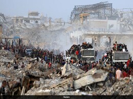 Over 40 Palestinians Killed While Waiting For Food At Gaza Crossing Over 40 Palestinians Killed While Waiting For Food At Gaza Crossing