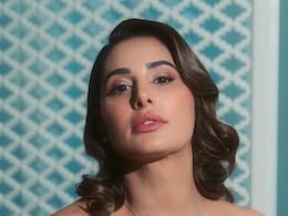 Nargis Fakhri Swears By A 9-Day Water Fast To Look "Snatched": Is It Safe Or Just A Fad?