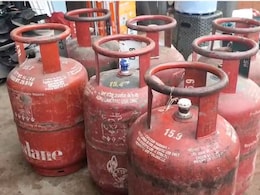 Baloda Bazar: घरेलू गैस सिलेंडरों का अवैध भंडारण, गैस गोदाम में छिपा रखे थे 14 सिलेंडर, खाद्य विभाग ने किया जब्त