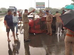 पीछे से मारी टक्कर, उड़ गए ऑटो के परखच्चे... आगरा में दर्दनाक हादसा, 3 की मौत पीछे से मारी टक्कर, उड़ गए ऑटो के परखच्चे... आगरा में दर्दनाक हादसा, 3 की मौत