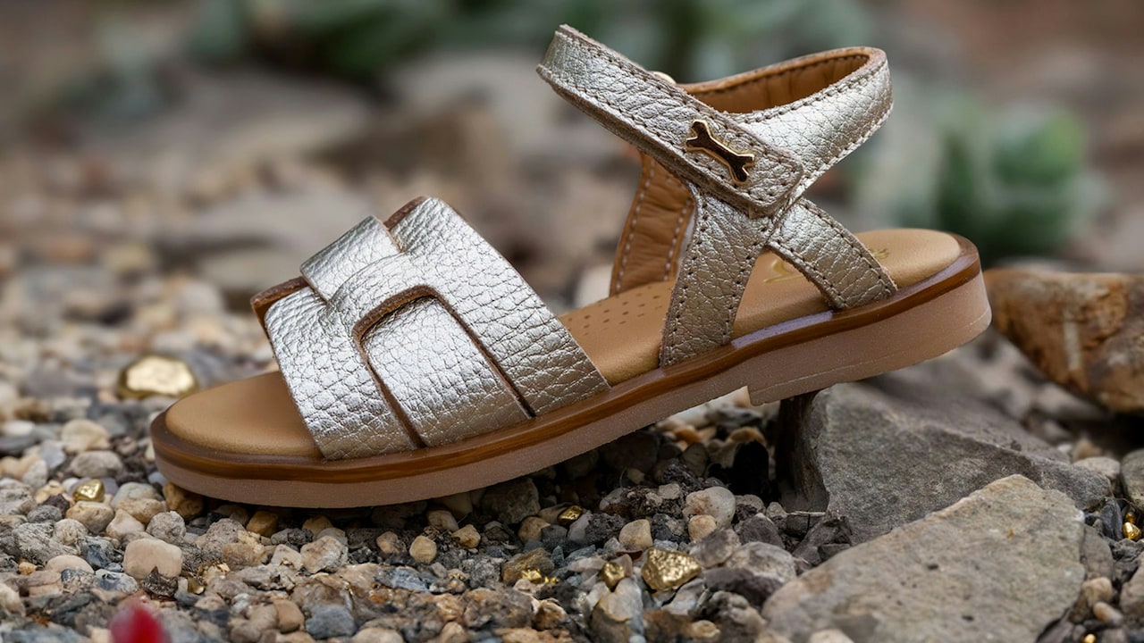 Shop kids footwear on Myntra