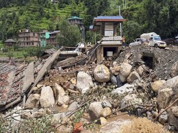 Himachal Man Saves 4 Lives During Disaster, Daughter Shows Courage Too Himachal Man Saves 4 Lives During Disaster, Daughter Shows Courage Too