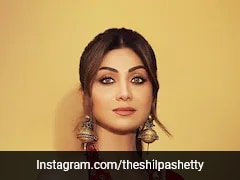 Shilpa Shetty Slays A <i>Saree</i>-torial Moment In A Red Georgette <i>Ajrakh</i> Drape