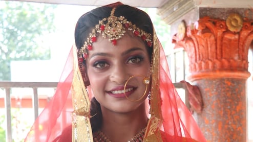 मोनालिसा की पहली फिल्म द डायरी ऑफ मणिपुर की शूटिंग शुरू, निभाएंगी ये दमदार किरदार