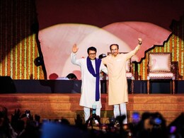 Raj Thackeray Uddhav Thackeray Vijayi Melava: 'आमच्या दोघांमधील अंतरपाट अनाजीपंतांनी दूर केला'; उद्धव ठाकरेंचाही फडणवीसांवर निशाणा Raj Thackeray Uddhav Thackeray Vijayi Melava: 'आमच्या दोघांमधील अंतरपाट अनाजीपंतांनी दूर केला'; उद्धव ठाकरेंचाही फडणवीसांवर निशाणा