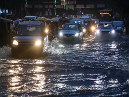 Waterlogging, Traffic Jam After Heavy Rain Hits Parts Of Delhi Waterlogging, Traffic Jam After Heavy Rain Hits Parts Of Delhi